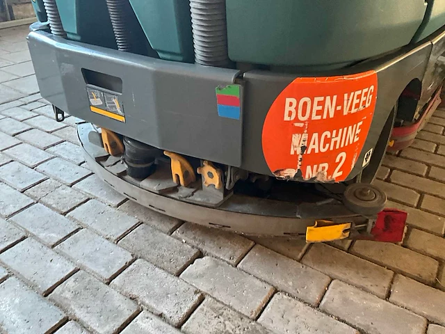 2017 tennant m17 zelfrijdende veeg / schrobmachine - afbeelding 21 van  32