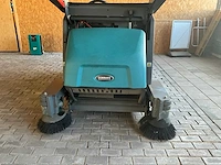 2017 tennant m17 zelfrijdende veeg / schrobmachine - afbeelding 31 van  32