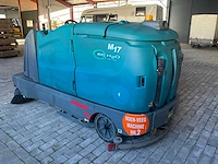 2017 tennant m17 zelfrijdende veeg / schrobmachine - afbeelding 6 van  32