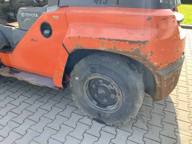 2017 toyota 8fd70u vorkheftruck - afbeelding 13 van  17