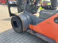 2017 toyota 8fd70u vorkheftruck - afbeelding 14 van  17