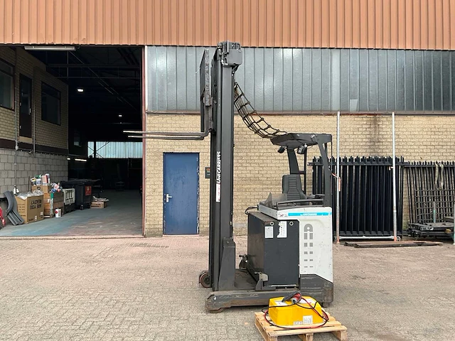 2017 uni carriers und140dtfvxe845 reach truck - afbeelding 15 van  17