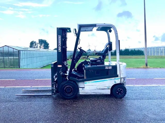 2017 unicarriers 1q2l25q vorkheftruck - afbeelding 1 van  27