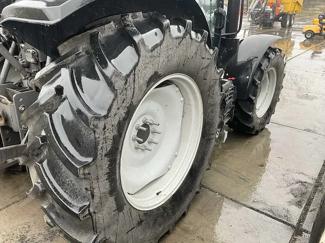 2017 valtra a-serie vierwielaangedreven landbouwtractor - afbeelding 18 van  18