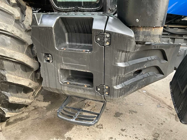 2017 valtra t174e active vierwielaangedreven landbouwtractor - afbeelding 15 van  39
