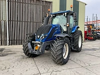2017 valtra t174e active vierwielaangedreven landbouwtractor - afbeelding 12 van  39