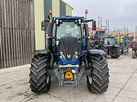 2017 valtra t174e active vierwielaangedreven landbouwtractor - afbeelding 23 van  39