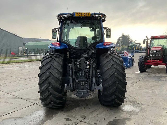 2017 valtra t174e active vierwielaangedreven landbouwtractor - afbeelding 36 van  39