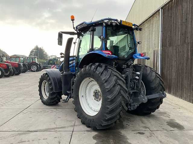 2017 valtra t174e active vierwielaangedreven landbouwtractor - afbeelding 37 van  39