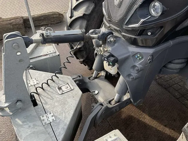2017 valtra t234 direct smart touch vierwielaangedreven landbouwtractor met omkeerinrichting - afbeelding 9 van  54