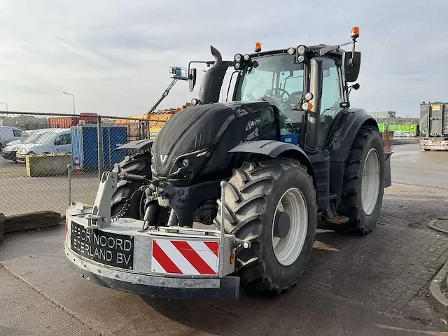 2017 valtra t234 direct smart touch vierwielaangedreven landbouwtractor met omkeerinrichting - afbeelding 1 van  54