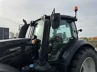 2017 valtra t234 direct smart touch vierwielaangedreven landbouwtractor met omkeerinrichting - afbeelding 19 van  54