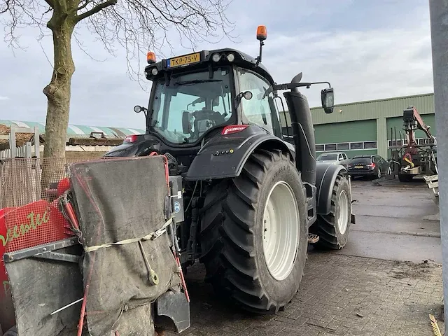 2017 valtra t234 direct smart touch vierwielaangedreven landbouwtractor met omkeerinrichting - afbeelding 52 van  54