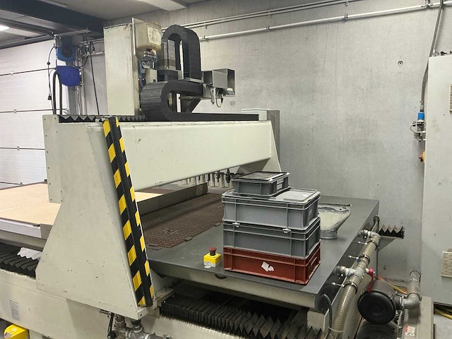 2017 vaskon m3015 cnc freesmachine - afbeelding 18 van  22