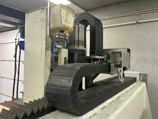 2017 vaskon m3015 cnc freesmachine - afbeelding 19 van  22