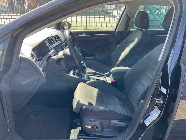 2017 volkswagen golf 7.5 tdi r-line personenauto - afbeelding 14 van  16