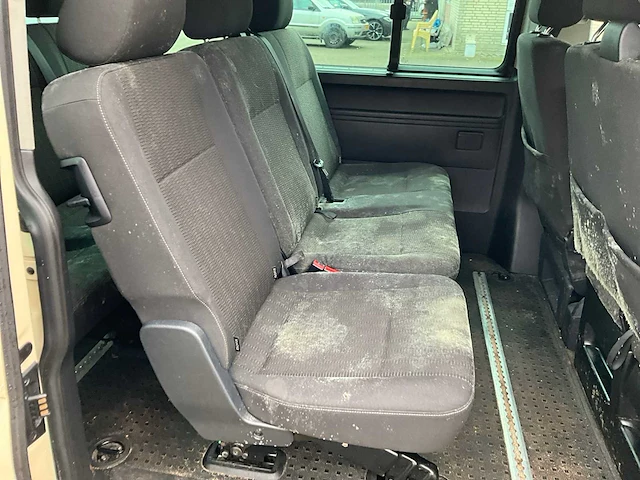 2017 volkswagen transporter kombi caravelle tdi bedrijfswagen - afbeelding 17 van  35