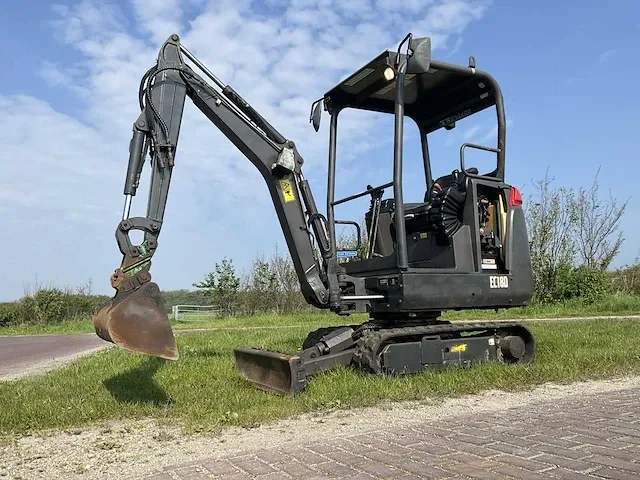 2017 volvo ec18d minigraafmachine - afbeelding 12 van  24