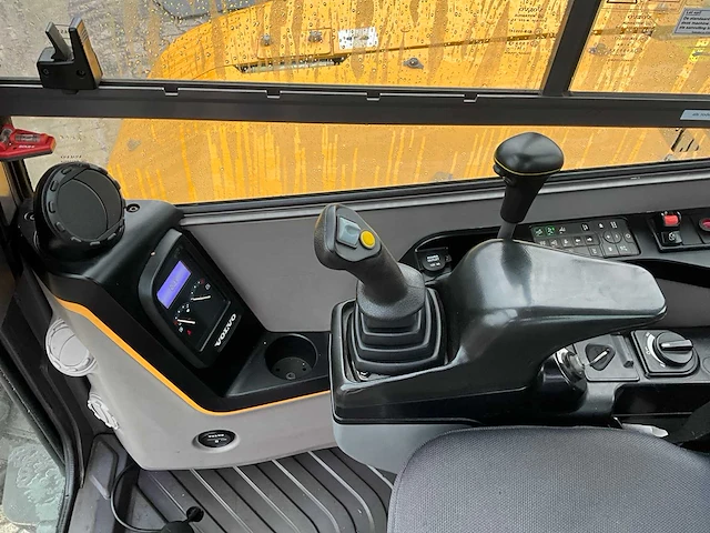 2017 volvo ecr580 rupsgraafmachine - afbeelding 26 van  50