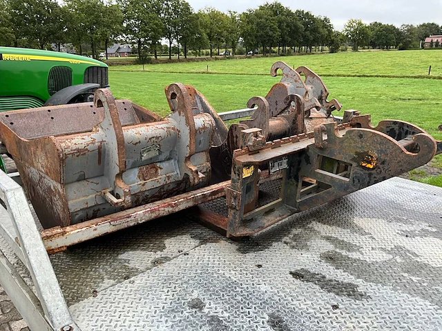 2017 volvo ecr580 rupsgraafmachine - afbeelding 38 van  50