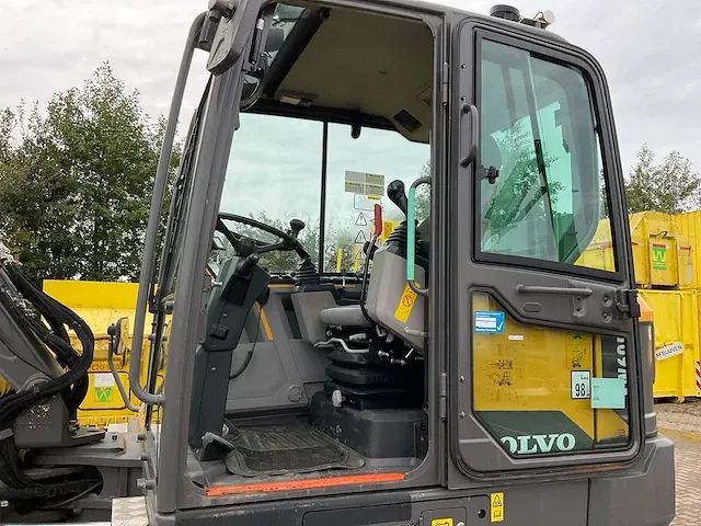 2017 volvo ew60e banden graafmachine - afbeelding 20 van  35