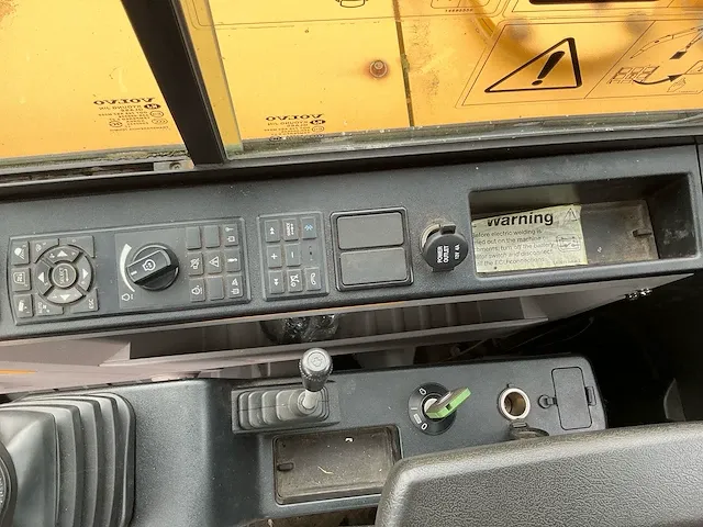 2017 volvo ew60e banden graafmachine - afbeelding 24 van  35