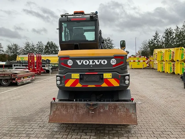 2017 volvo ew60e banden graafmachine - afbeelding 30 van  35