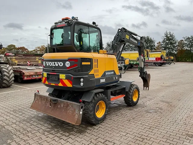 2017 volvo ew60e banden graafmachine - afbeelding 31 van  35