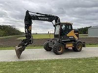 2017 volvo ewr150e banden graafmachine - afbeelding 1 van  39
