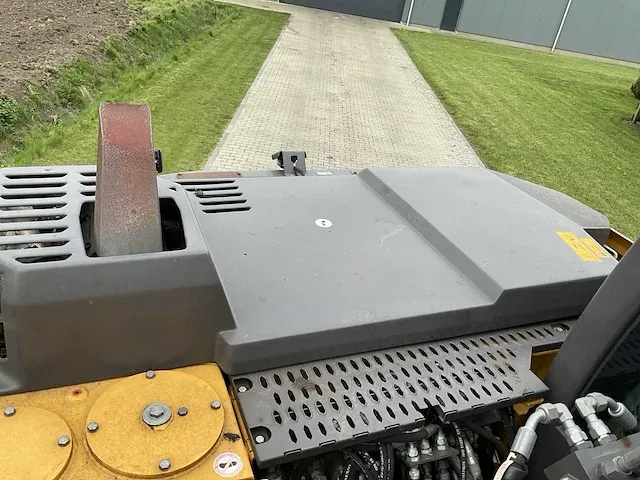 2017 volvo ewr150e banden graafmachine - afbeelding 18 van  39