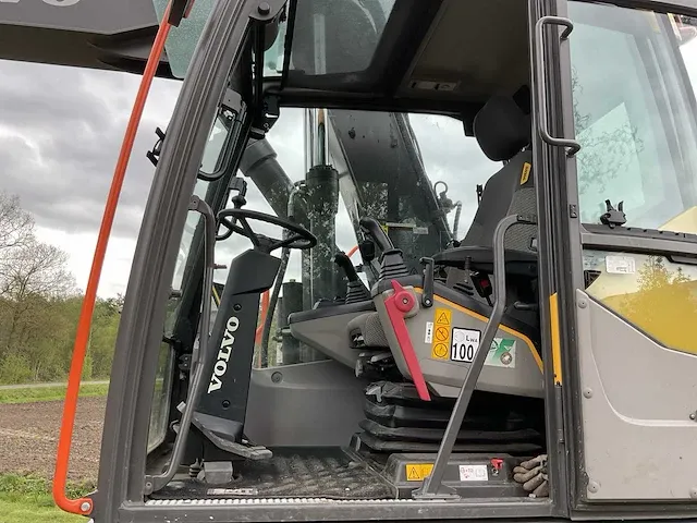 2017 volvo ewr150e banden graafmachine - afbeelding 22 van  39