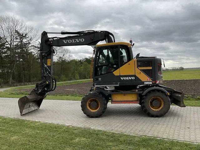 2017 volvo ewr150e banden graafmachine - afbeelding 12 van  39