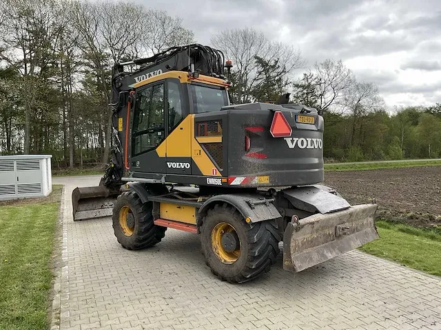 2017 volvo ewr150e banden graafmachine - afbeelding 23 van  39