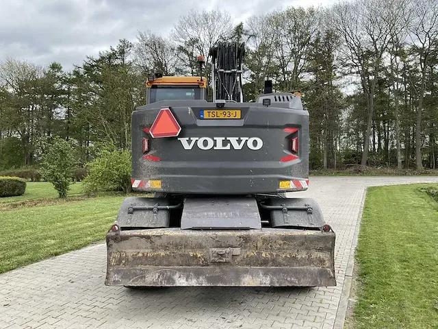 2017 volvo ewr150e banden graafmachine - afbeelding 34 van  39