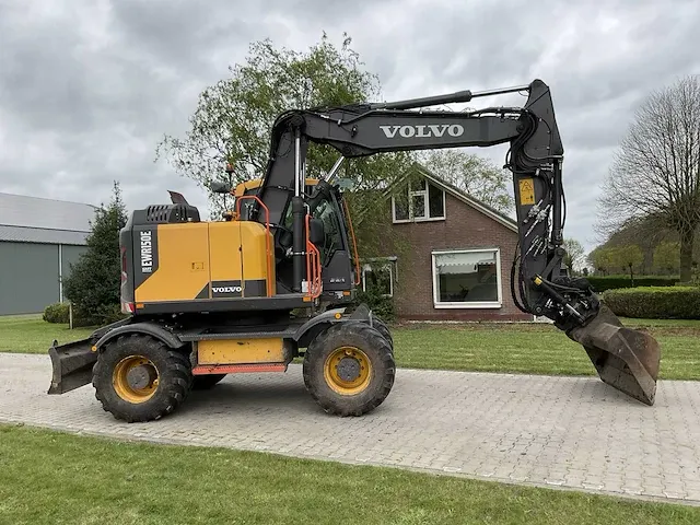2017 volvo ewr150e banden graafmachine - afbeelding 36 van  39