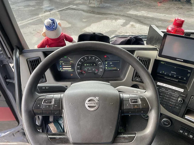 2017 volvo fm500 10x4 vrachtwagen - afbeelding 31 van  62