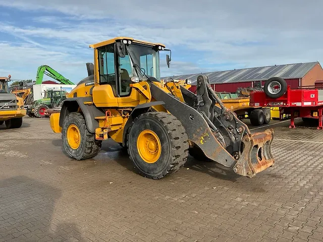 2017 volvo l90h shovel - afbeelding 28 van  30