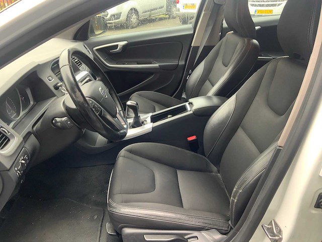 2017 volvo v60 cross country personenauto - afbeelding 2 van  26