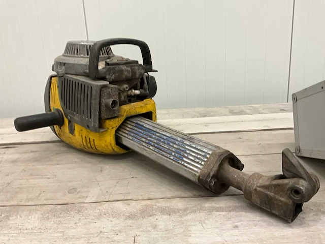 2017 wacker neusen bh65 benzine breekhamer - afbeelding 2 van  7