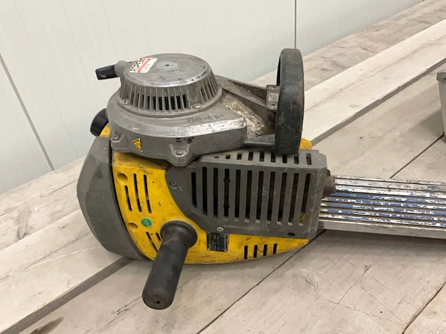 2017 wacker neusen bh65 benzine breekhamer - afbeelding 4 van  7