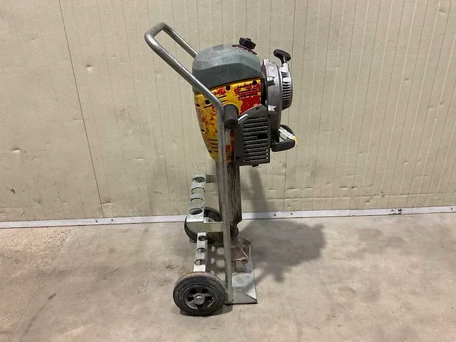 2017 wacker neuson bh65 benzine breekhamer met kar - afbeelding 4 van  5
