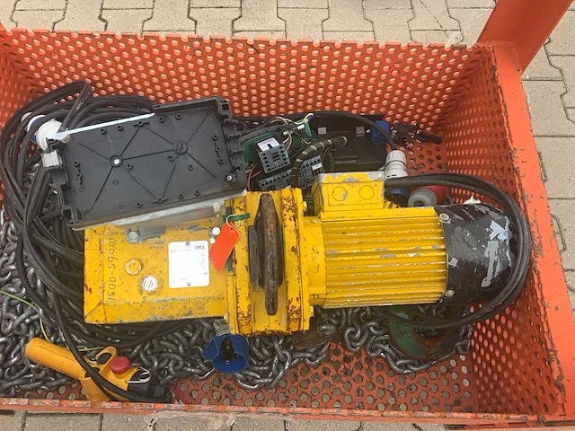 2017 yale 50-2 elektrische kettingtakel - afbeelding 4 van  6