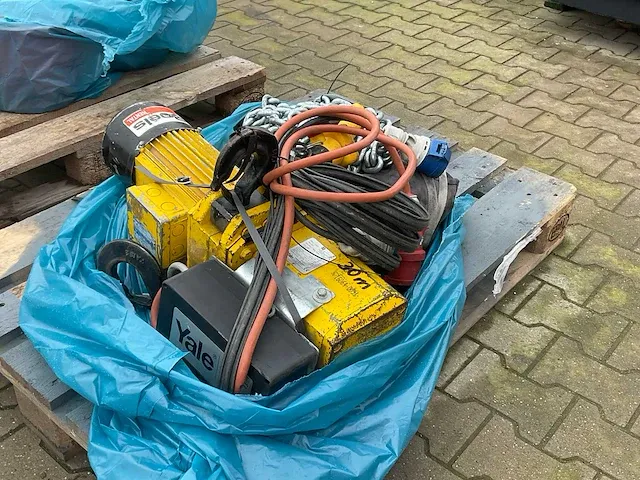 2017 yale cpef30.5 elektrische kettingtakel - afbeelding 2 van  6