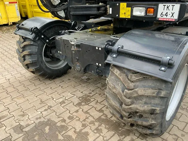 2017 yanmar b95w banden graafmachine - afbeelding 14 van  44