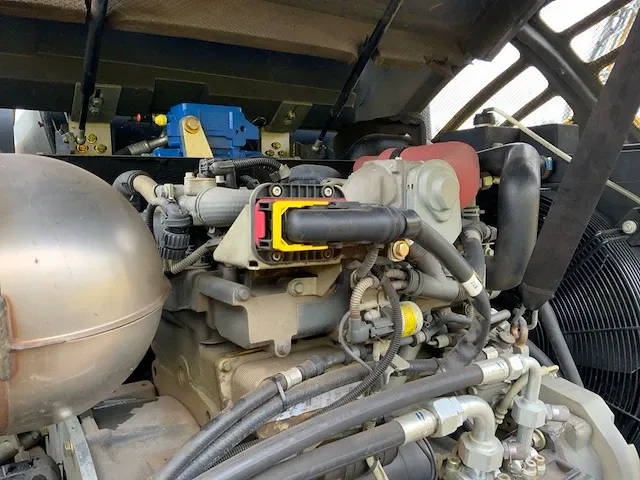 2017 yanmar b95w banden graafmachine - afbeelding 33 van  44
