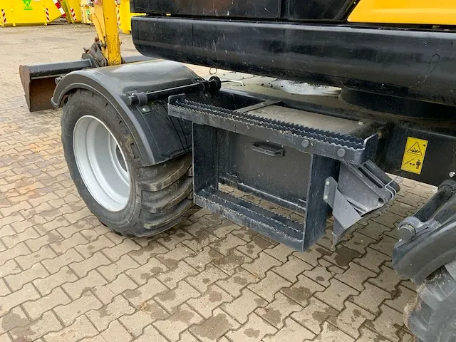 2017 yanmar b95w banden graafmachine - afbeelding 42 van  44
