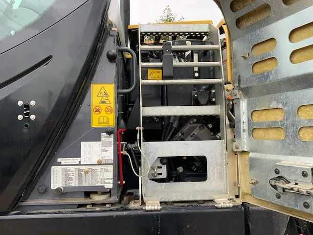 2017 yanmar b95w banden graafmachine - afbeelding 43 van  44