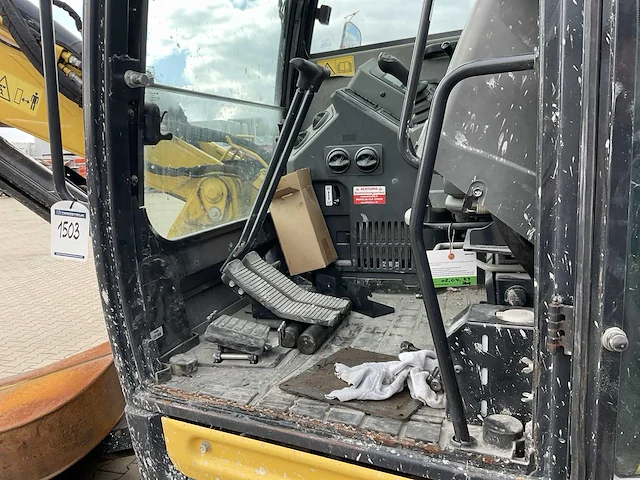 2017 yanmar sv100-2a-2pb midigraafmachine - afbeelding 8 van  23