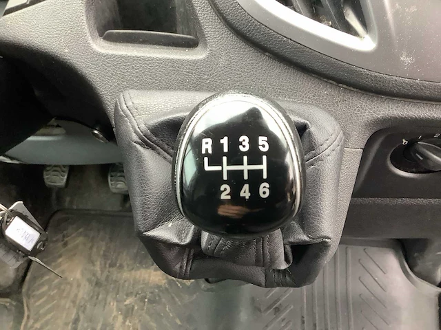 2018 - ford - transit - 290 2.0 tdci l2h2 tr - bedrijfswagen - afbeelding 11 van  16