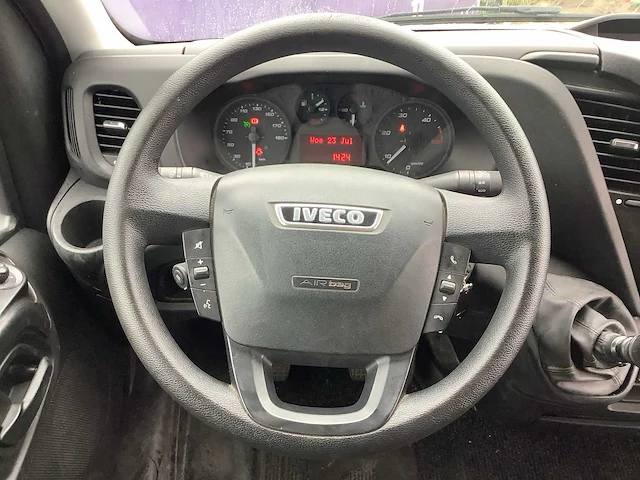 2018 - iveco - daily - 35c12 2.3 375 - bedrijfswagen - afbeelding 11 van  18